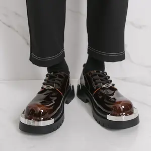 Men’s patent leather gradient metal-plate dress shoes with platform sole, Oxford wide round toe, lace-up design, non-slip raised outsole, height-boosting effect; suitable for casual and business formal wear.