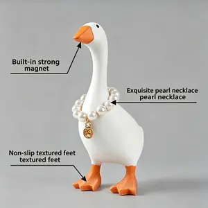 Magnetic Goose Key Holder, Cute Kawaii Home Decor, Funny Aesthetic Room Office Desk Bedroom Decor, Unique Housewarming Gifts for Women Men, 1 Pack