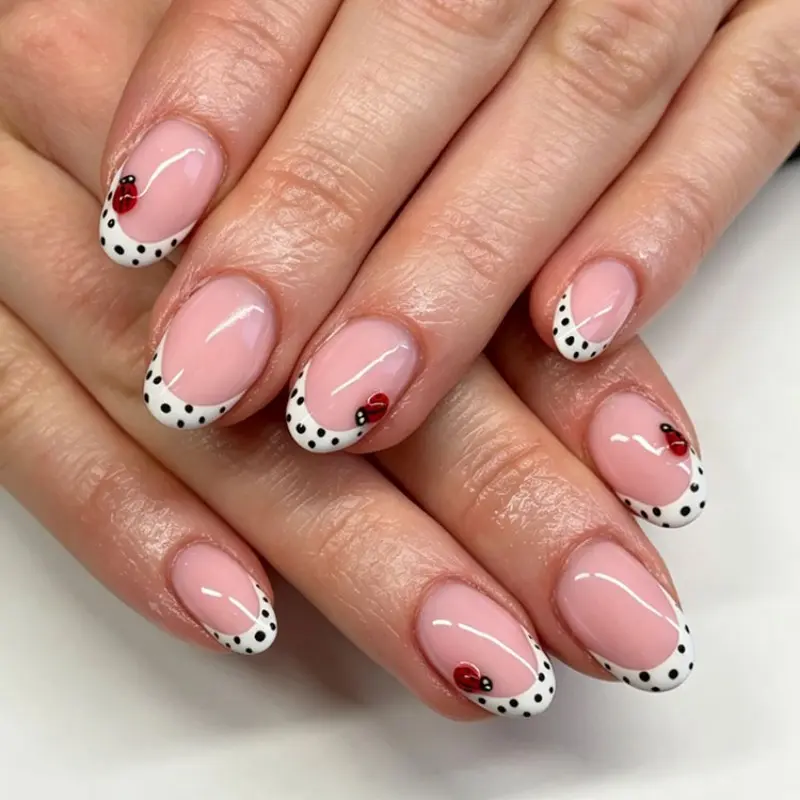 30pcs Oval Short Decorative Nails, Nude Ladybug Polka Dot French Press-Ons, Nail Tips Kit, Reusable, Multiple Sizes, Includes Jelly Glue and Nail File, Nail Set