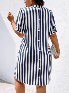 【Plus Size】 Striped Print Notched Neck Dress, Casual Short Sleeve Dress for Summer, Women's Plus Clothing for Daily Wear