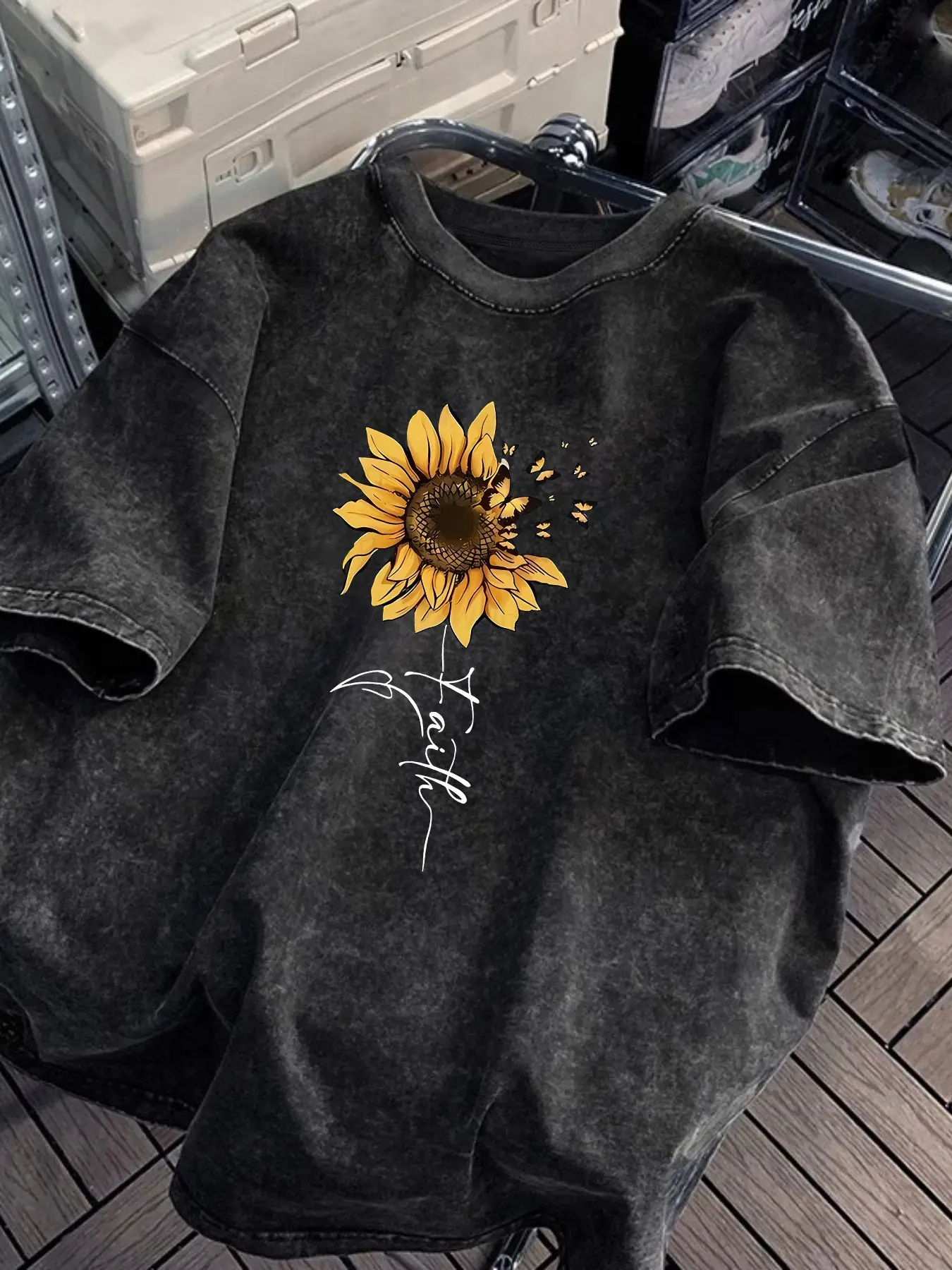 Sunflower Print Loose Fit Casual Aesthetic Style T-Shirt for Women, Round Neck Summer Top, Washed Look, Comfortable and Stylish