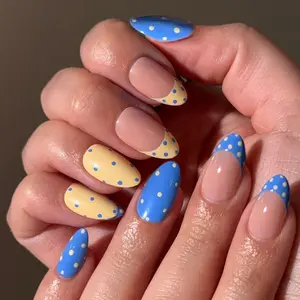 24pcs Short Oval Polka Dot Nail Art Set, Includes Jelly Glue and File, Perfect for Parties, Dance, Daily Use, Sparkling Nail Tips
