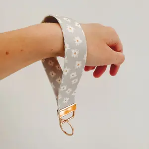 Wristlet Keychain Artist Made Watercolor "Vintage Daisies"