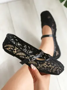 New Retro Mary Jane Shoes for Women, Breathable Daily Wear Flat Shoes, Soft Rubber Sole, Striped Textile Upper, Coffee
