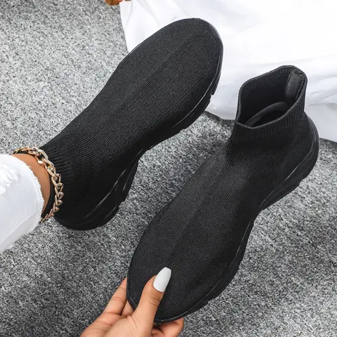 Breathable Soft Sole Lightweight Outdoor Casual Slip-On Shoes for Couples, Comfortable Wide Shoes Suitable for Daily Life and Vacation Travel, Shock Absorbing Sports Shoes for Students