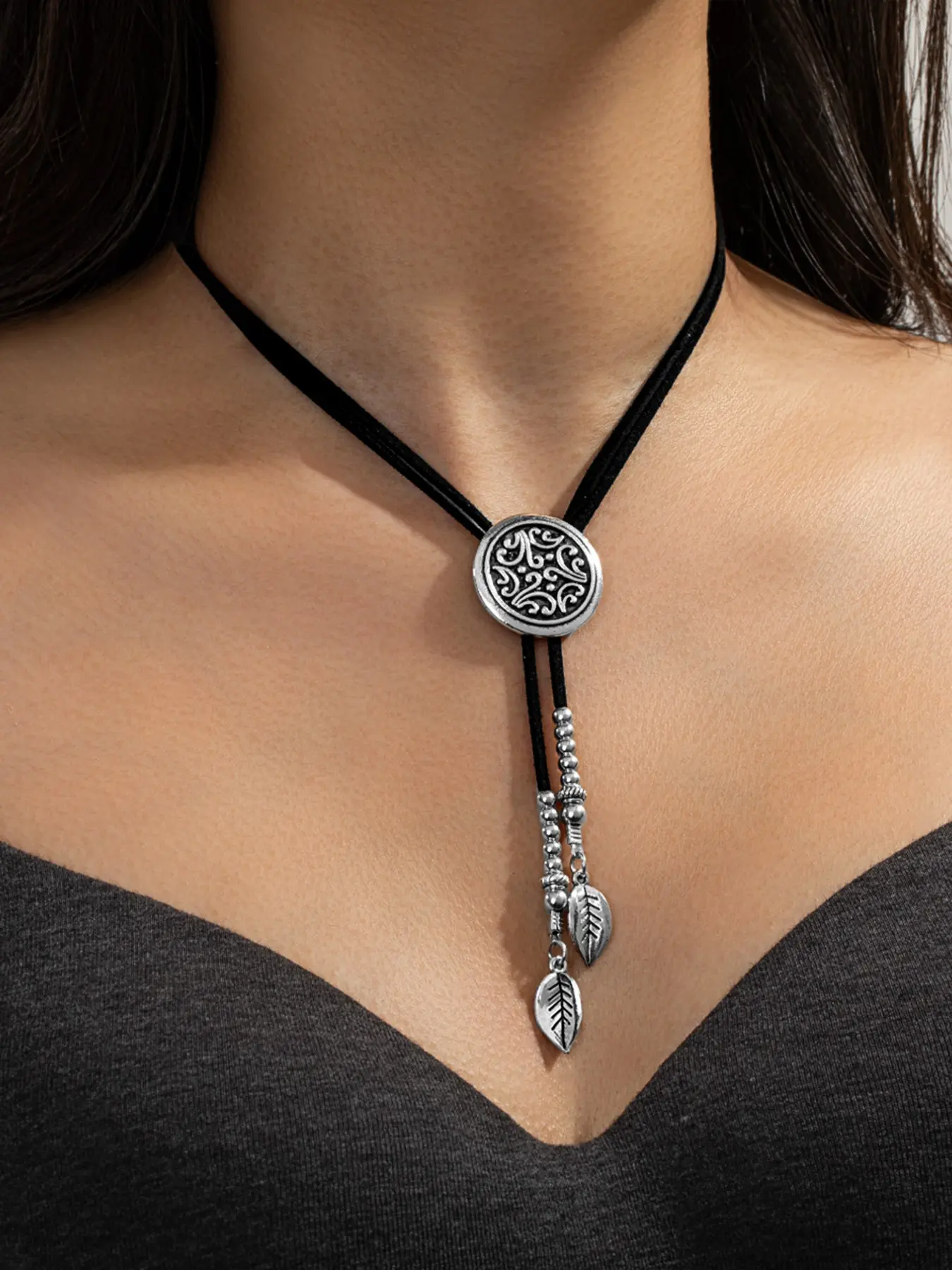 Vintage Weathered Silver Coin Pendant Necklace, Unique Leaf Charm Rope Choker, Western Cowboy Style Versatile Jewelry, Charms Choker Necklace