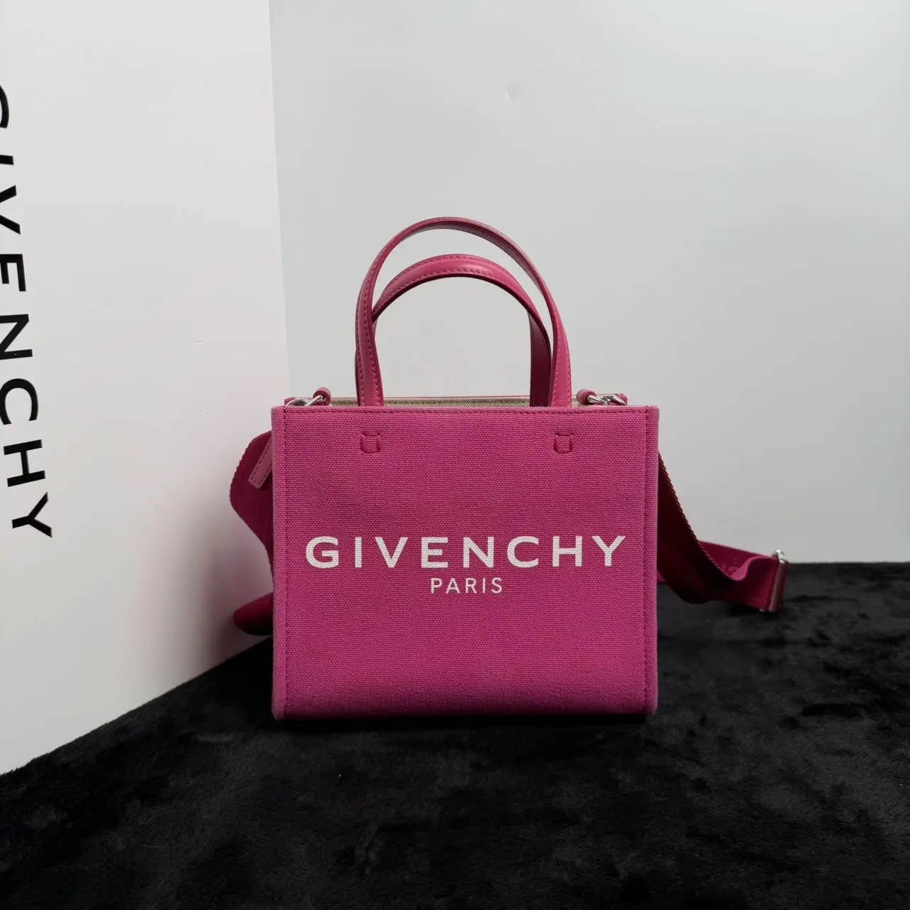Pre-owned GIVENCHY Canvas Shoulder Bag D0630254512