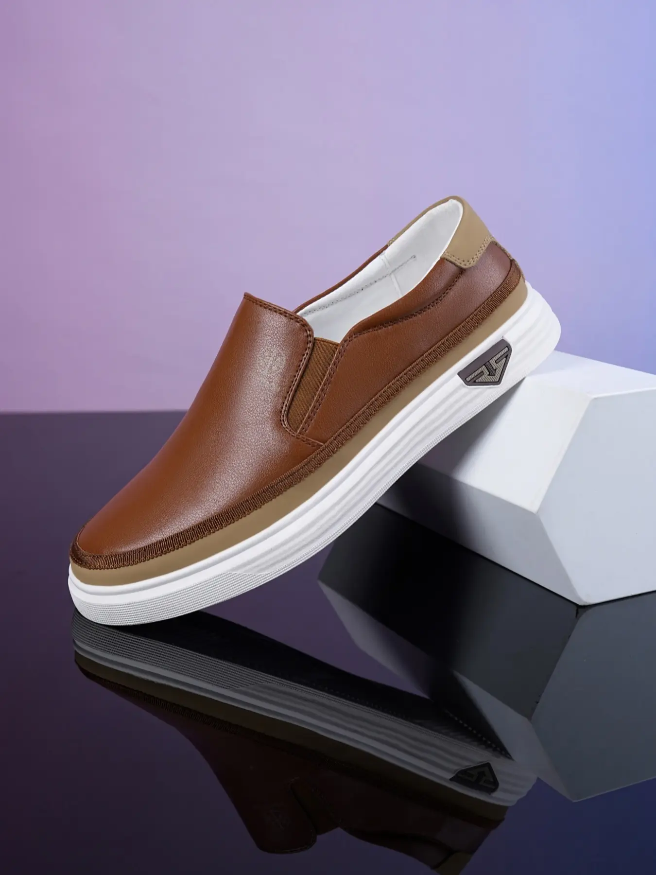 Men's New Trendy Leather Loafers Flat Fashion Simple Versatile Casual Walking Shoes Daily Lightweight Slip-On Rubber Men's Shoes, Comfortable Footwear for Everyday Wear Fashionable Casual Loafers