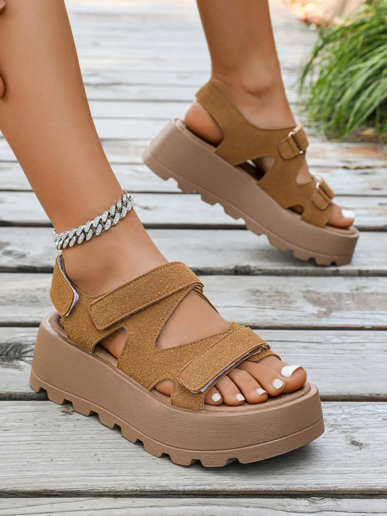 Women's Cross Strap Thick Sole Roman Sandals, Adjustable Strappy Sandals, Fashionable Platform Sandals, Casual Platform Sandals, Vintage Casual Comfortable Shoes, PU Leather, Rubber Sole, Less Than Ankle Height, Fashionable Footwear, Crossband Sandals