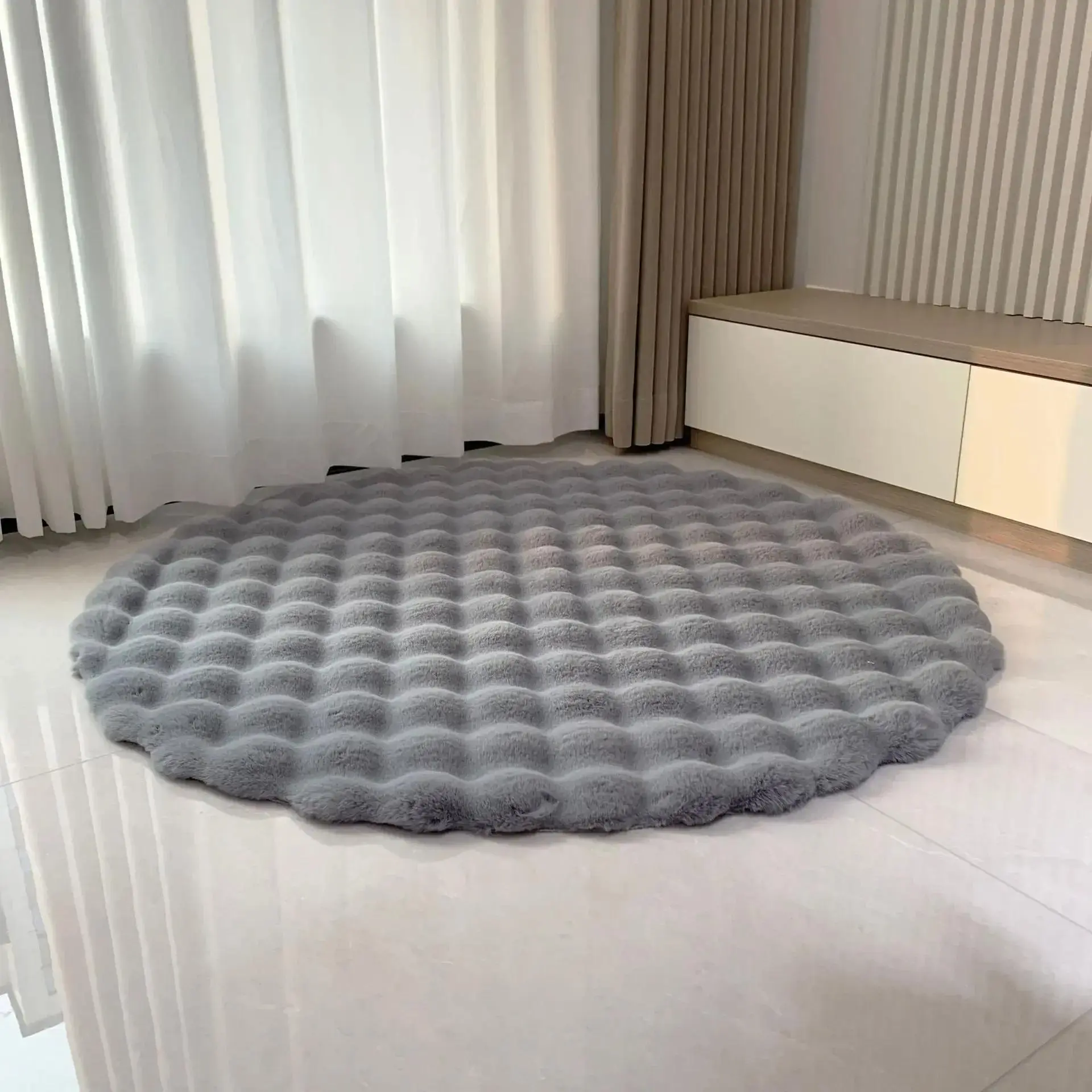 Soft plush round carpet fluffy white carpet suitable for living room cute round children's carpet bedside carpet non-slip floor mat chair mat