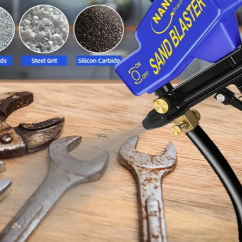 Industrial Sandblasting Blaster with Gravity Feed System & Adjustable Nozzle, Professional Sandblasting Gun for Rust Removal, Paint Stripping
