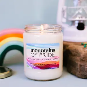 MOUNTAINS OF PRIDE CANDLE