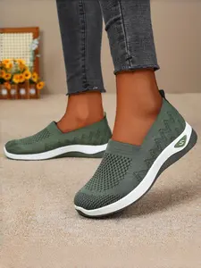 Spring Summer New Mesh Mom Shoes, Soft Sole Anti-Slip Slip-On Walking Shoes, Comfortable Lightweight Breathable Non- Stuffy Net Shoes for Women