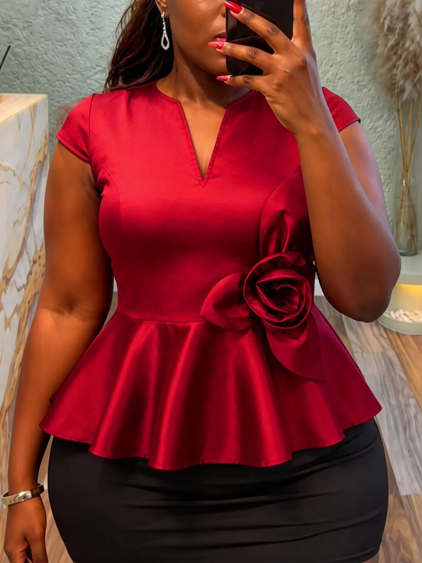 Plus Size Women's Ruffle Hem Top Blouse Shirts, V-Neck Short Sleeve, Waist Side Flower Decoration, Elegant Slim Fit, Office, Church, Party, Summer