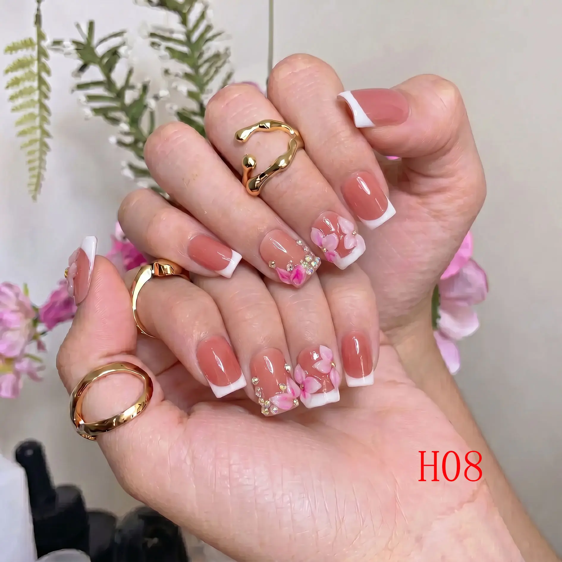 NailBeeBee Handmade Acrylic Press On Nails, Short Square French Tips with 3D Flowers & Rhinestone, Reusable 10 Pcs Set, Romantic Beauty Products for Any Occasion, Dainty