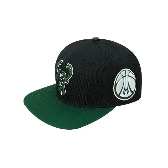 Pro Standard Retro Classic Milwaukee Bucks Snapback Hat