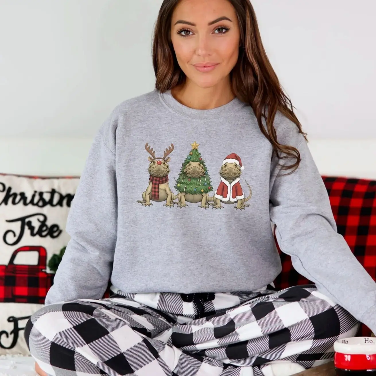 Christmas Bearded Dragon Sweatshirt, Reptile Lover Sweater, Bearded Dragon Santa Shirt, Xmas Lizard Sweatshirt, Beardie Christmas Gift, Trending Christmas Graphic Sweatshirt, Comfortable Menswear & Womenswear Top, Gift For Men And Women, Aug13