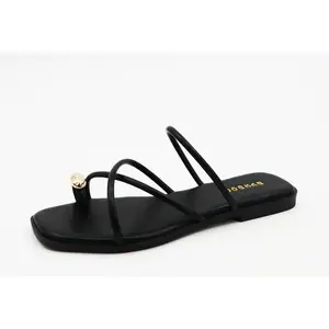 Black Criss Cross Toe Sandal