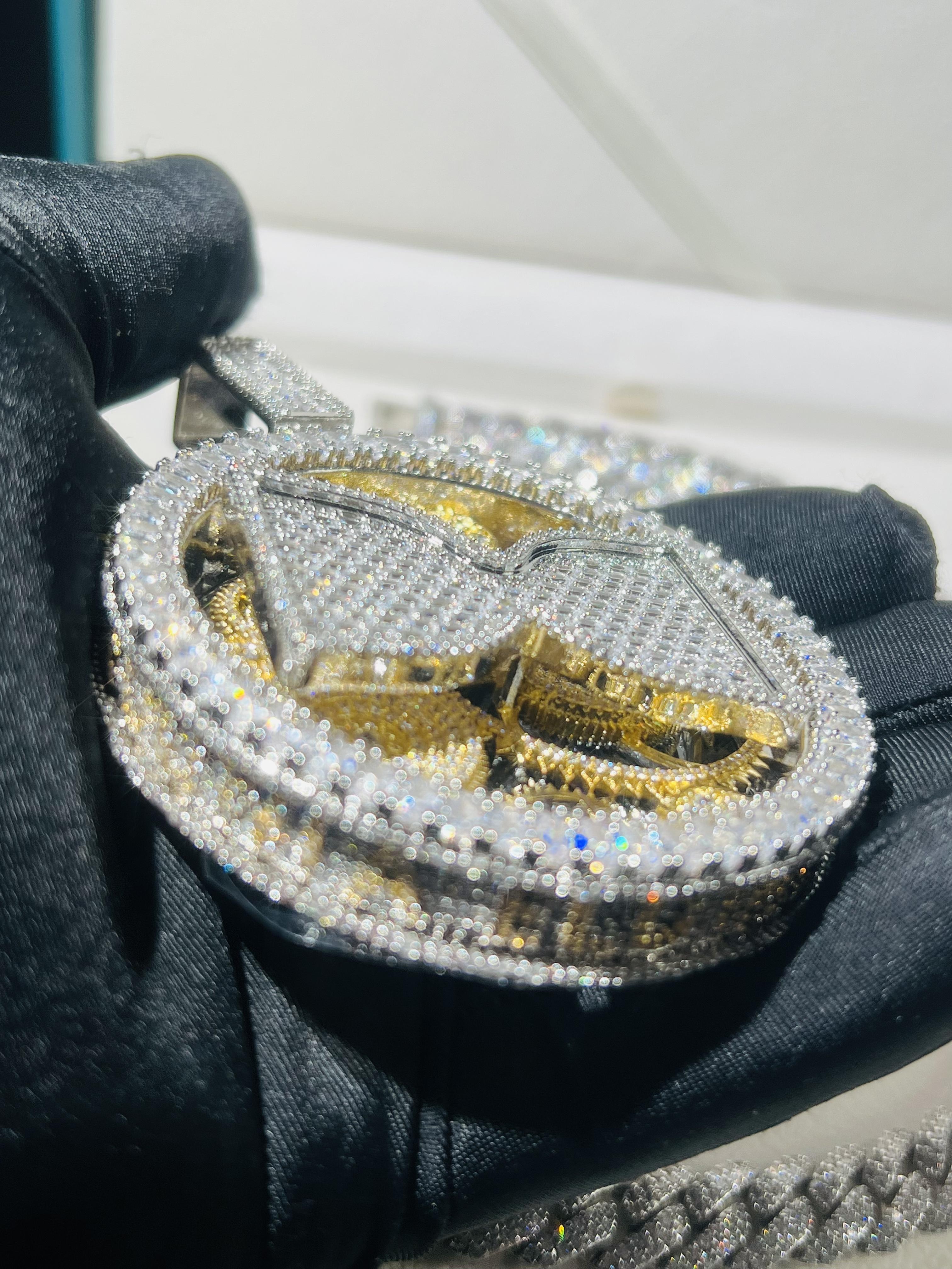 Customized mixed color hourglass rotatable disc jewelry VVS rotatable control hip-hop style hourglass ice pattern full diamond pendant hip-hop street culture jewelry, Father's Day and Mother's Day gifts