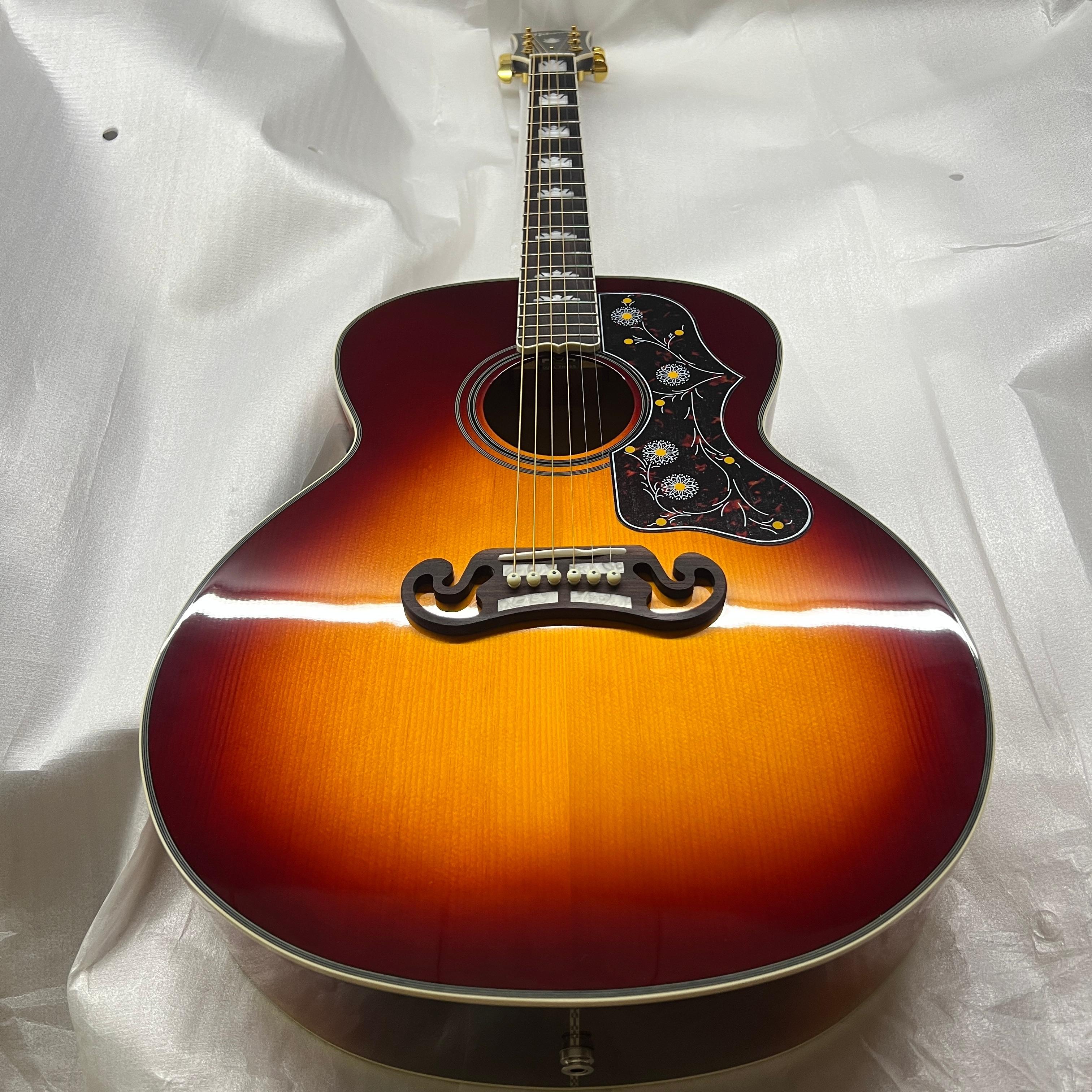 New GIbson SJ200 Acoustic Guitar Top Solid Spruce in Cherry Sunburst