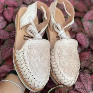 Huaraches sandal women butterfly tooled lace-up beige color/ huarache shoe women’s / leather sandal women