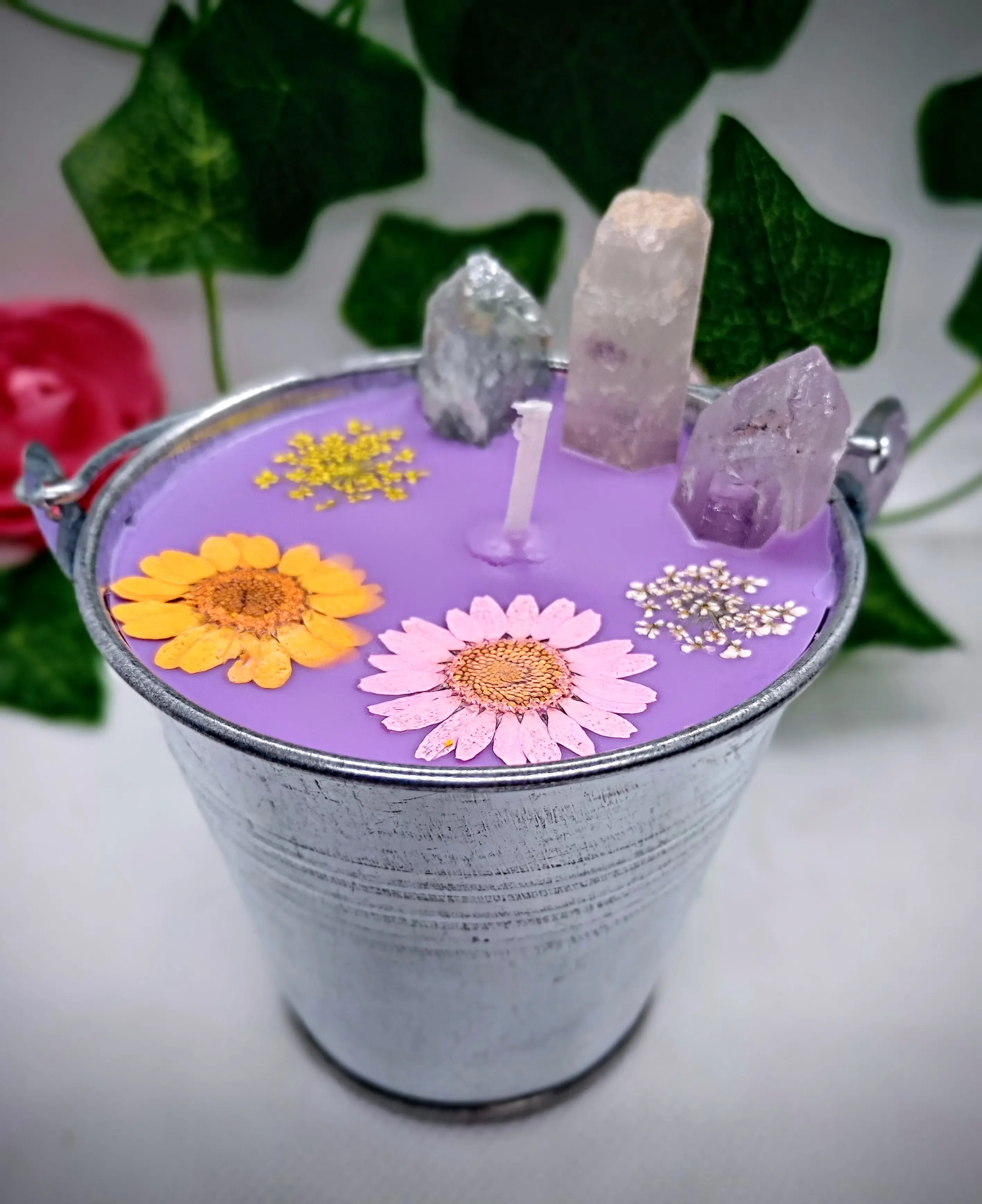 KK's Mini Bucket Candle - Crystals - Pressed Flowers