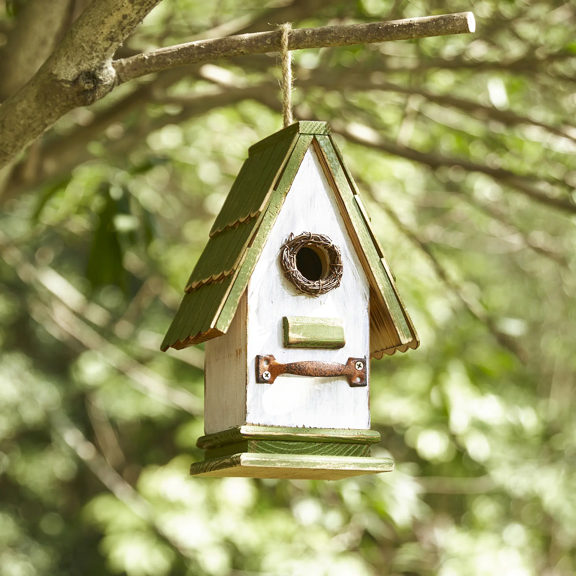 Glitzhome 10.5"H Wood Green/White Roof Birdhouse