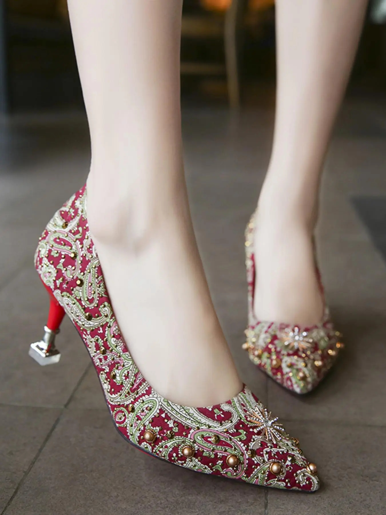 Women's Elegant Stylish Embroidered Design High Heel Shoes, Heeled, Exquisite Trendy Pointed Toe Heels, Fashionable Shoes for Party & Daily Wear, Classy, Elegant Stilettos, Stiletto Heeled Pumps, Embellished Heels, Evening Party Shoes