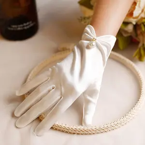 Trendy Elegant For Girls Bridal Performance Five Finger Pearl Korean Driving Mittens Full Finger Gloves Women Wedding Gloves