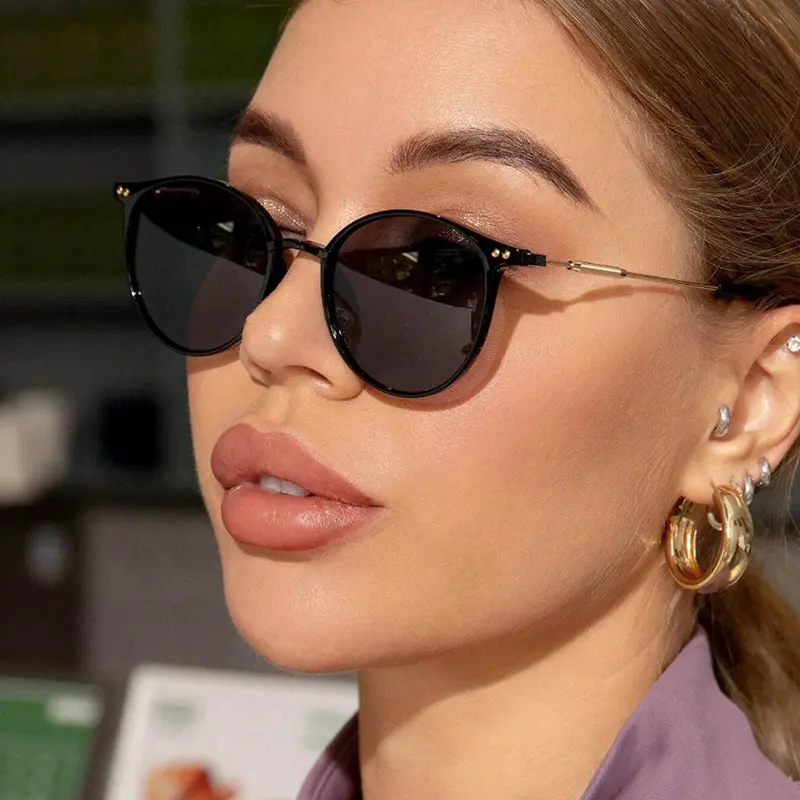 Unisex Vintage Round Frame Eyeglasses, Trendy Casual Decorative Eyeglasses for Everyday Use, Elegant Fashion Accessories for Outdoor Activities, Trendy Beach Eyewear, Stylish Glasses