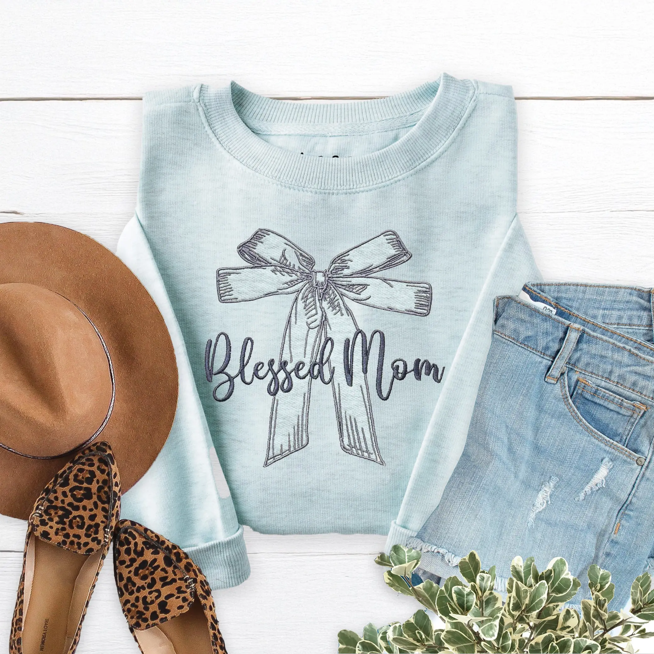 Blessed Mom Bow Embroidered Crewneck Sweatshirt