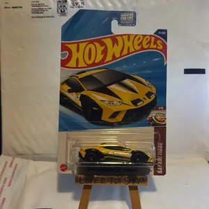 Hot Wheels Lamborghini Huracan Sterrato 1/64 Scale Diecast Model Car Yellow & Black Edition Collectible Toy for Kids & Collectors