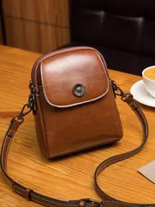 Fashionable Retro Crossbody Bag, Casual Versatile Zipper Shoulder Bag with Adjustable Strap & Flower Decor, Trendy All-match Commuter Bag for Daily Used, Fashionable Unique Bags