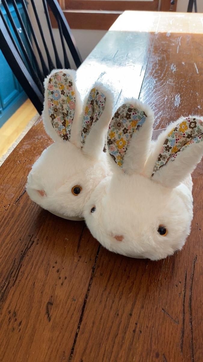 Item: White, 7-8 Toddler