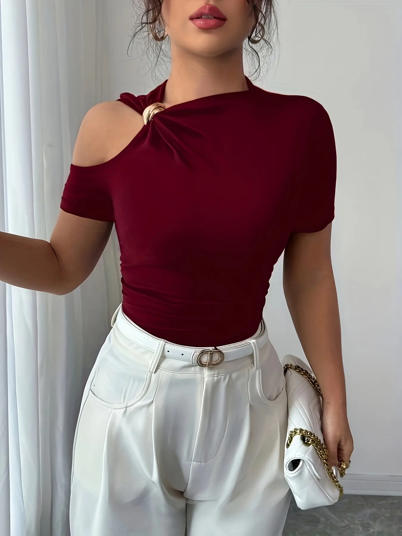 Women's Solid Color Asymmetrical Shoulder Metal Buckle Top, One-Shoulder Ruched Fitted T-Shirt, Casual Minimalist Fashion Clothing, Aesthetic Shirt, Womenswear, Metallic, Blouse Tops
