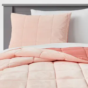 Twin Comforter Set Windowpane Velvet Pink - Pillowfort
