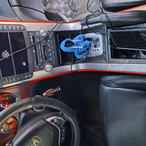 Car gear shift cover, featuring excellent performance in sports fashion and warmth retention. Hoodie cover, suitable for manual universal cars, manual transmissions, and as an interior decoration for gear shift levers. Car Accessories