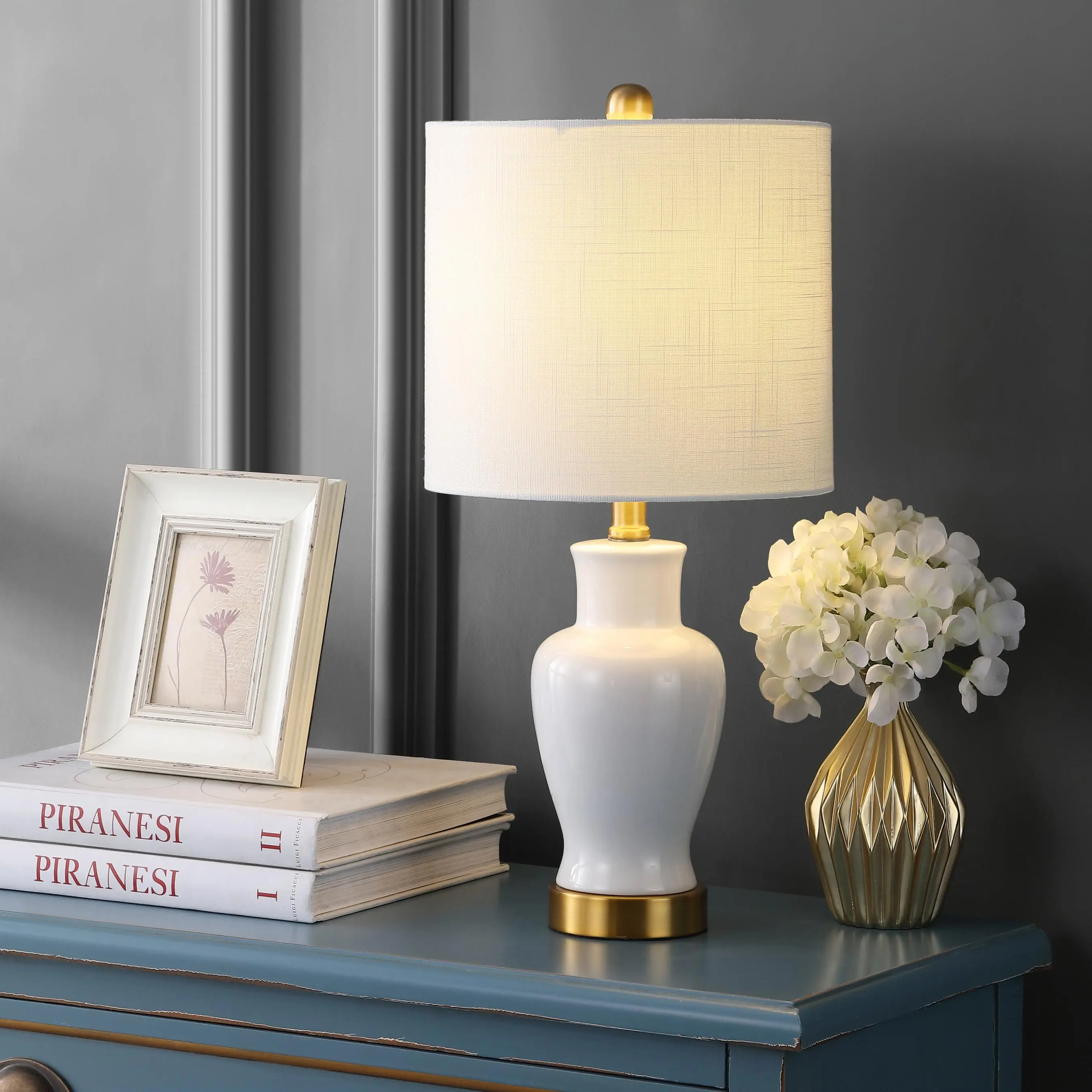 JONATHAN Y Chi Bedside Table Lamp 21" Ceramic Porcelain Vase, White | Nightstand Light, Modern Classic Style, Brass Gold Metal Base, Linen Drum Shade, LED Bulb Included, UL Listed, Rotary Switch