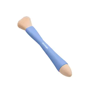 4-in-1 Eyeshadow Brush by Alleyoop 4-in-1 Eyeshadow Brush by Alleyoop