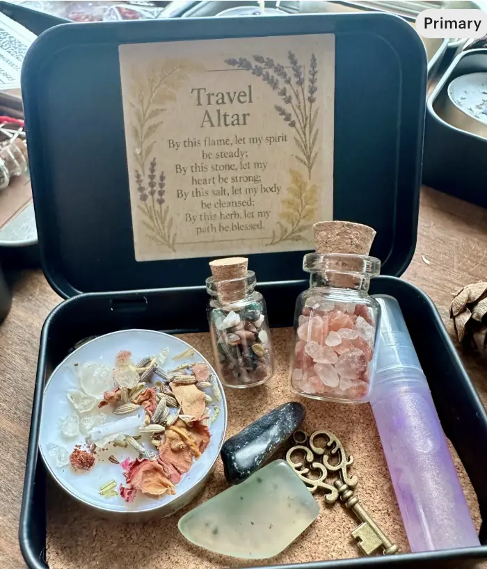 Eco-Friendly Compact Hinged Rectangle Metal Tin Box Travel Altar Kit for New Witches - Witch Organizer with Amethyst Agate Heart, Rose Quartz, Selenite Crystal, Quartz Geodes, Gift-Ready Home Storage Organization Solution
