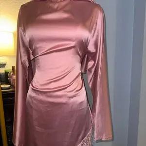 Women's 2-Piece Pink Satin Hijab Pant Set, Classy Elegant Quality, Versatile for Indoor or Outdoor Wear (Top and Pants Included)