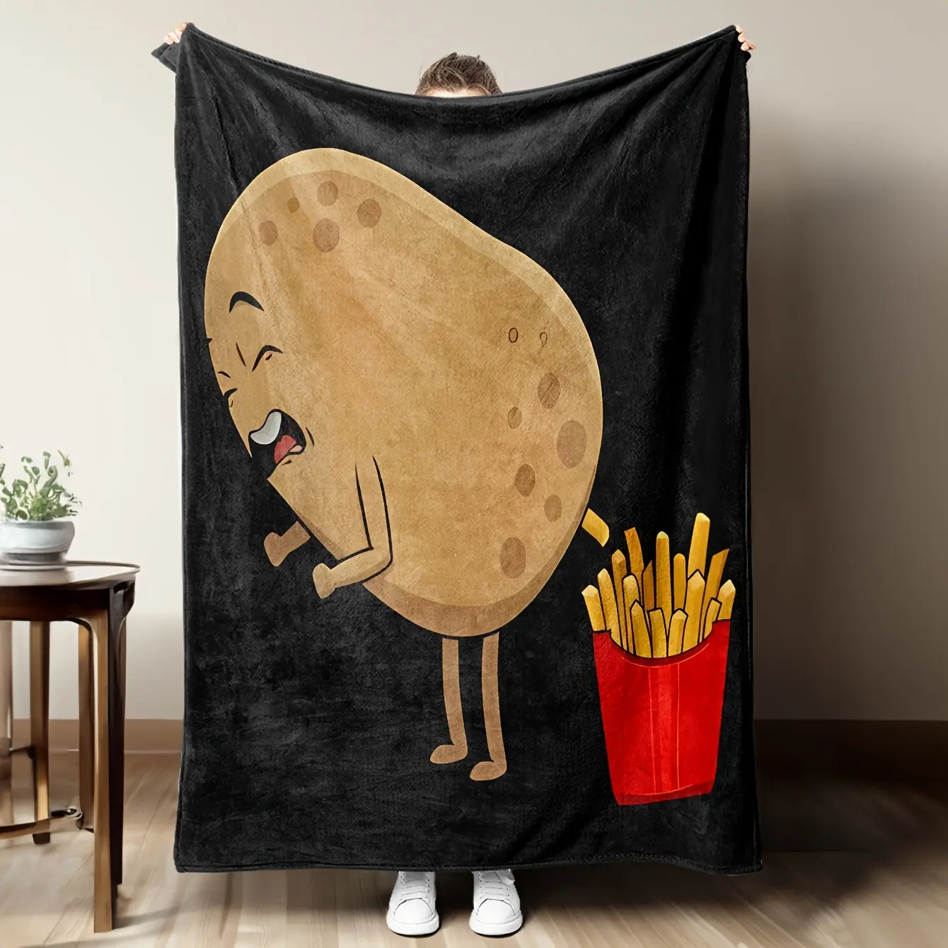 Cartoon French Fries Flannel Throw Blanket - Soft, Warm, Hypoallergenic All-Season Blanket Throw for Sofa, Bed - Thoughtful Gift for Friends, Throw Blankets