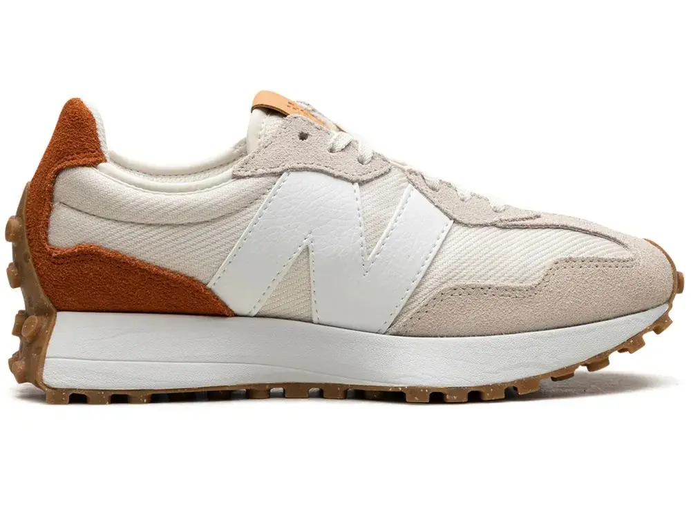 New Balance Women's 327 Sneaker