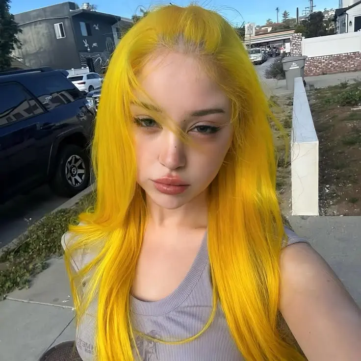 Female Yellow Colored Straight Synthetic Lace Front Wig, Glueless 13x4 Free Part Lace Wig with Pre-Plucked Baby Hair, Heat-Resistant Long Synthetic Hair