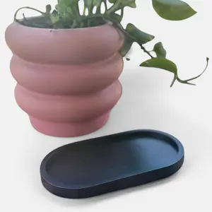 Medium Ceramic Dish - Black with Smooth Finish, Ideal for Various Uses, Versatile Design