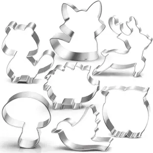 7pcs Small Cartoon Cookie Cutter, 3inch Stainless Steel Cookie Mould, Cartoon Animal Series Fondant Cake Mold, DIY Baking Fruit and Vegetable Embossing Mould, Holiday Baking