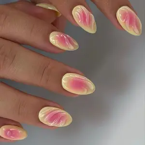 24pcs Short Oval Nail Polish Set, Nail Art, Peach & Milk Gradient, Glossy Finish, Translucent Base, Soft Girl Style, Single Item