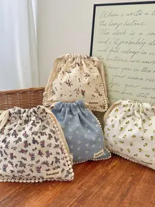 Vintage Floral Makeup Bag, Fashion Drawstring Cosmetic Pouch, Portable Travel Organizer, Gift for Weddings, Holidays, Teachers' Day, Vintage Vanity Bag, Travel Accessory, Travel Essentials