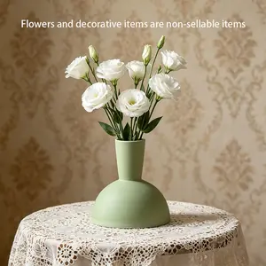 Matte Green Ceramic Vase, Modern Minimalist Nordic Style Flower Vase, Aesthetic Geometric Shaped Vase for Home Decor, Ideal for Dried & Fresh Flowers, Boho Chic Tabletop Centerpiece for Living Room Bedroom Office, Farmhouse Decorative Vase, Decoration