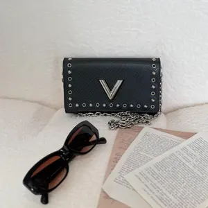 Pre-owned Louis Vuitton Twist WOC Epi Leather – Black Silver HK
